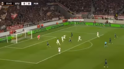 Entrada 'maravilha' e suspiros com VAR. O resumo do Estugarda-FC Porto