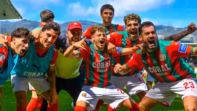 Centenas de adeptos do Marítimo festejam regresso à I Liga, 3 anos depois