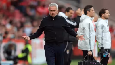 Mourinho elogia Schjelderup, Prestianni... e Veríssimo: