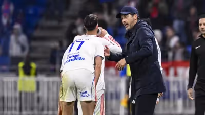 Sem euforia. Paulo Fonseca quer fazer o que o Lyon não faz desde Alvalade