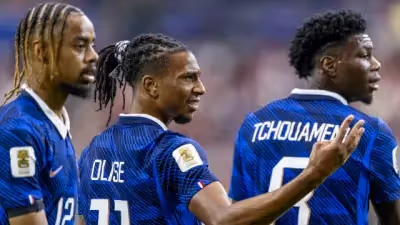 Olise apontado como maior desilusão da França no Mundial 2026 após derrota com Espanha