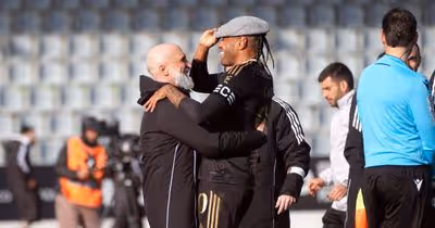 Olha o trio que está de volta à Amoreira!