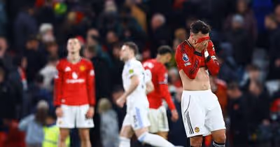 O pior Man. United está de regresso e história volta a escrever-se 45 anos depois (crónica)
