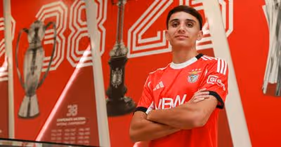 Benfica segura promessa para a defesa