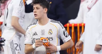 A reação viral de Arda Guler ao perder para o Barcelona (vídeo)