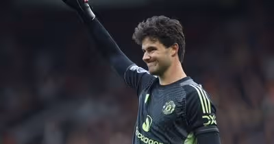 «Não sou o Schmeichel disfarçado» diz o novo guarda-redes do Manchester United