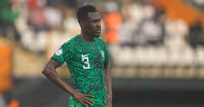 Antigo internacional nigeriano defende Zaidu: «O rapaz merece respeito»