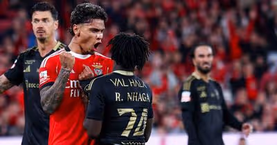 A reação de Richard Ríos ao empate do Benfica com o Casa Pia