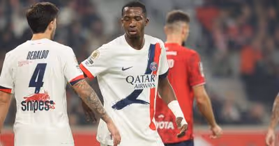 PSG perto de renovar com defesa-central