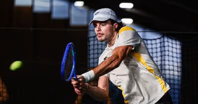 Tenistas portugueses a caminho do Open da Austrália