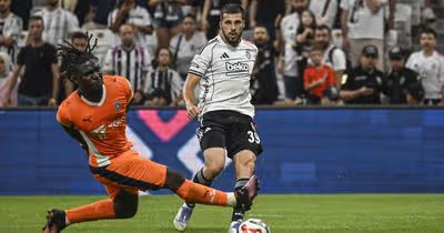 Plano do Besiktas para dispensar Jurásek passa pelo Benfica