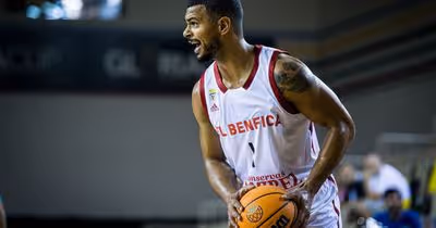 Benfica quase passa as passas do Algarve