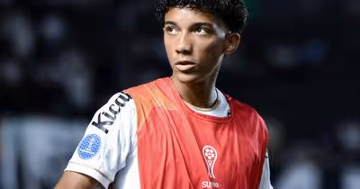 Seleção italiana quer naturalizar filho de Robinho