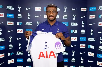 Mercado oficial: Tottenham garante reforço de peso para o ataque