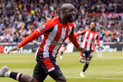 Jogador do Brentford boicota treino alegando pacto quebrado