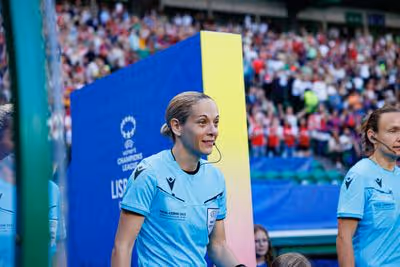Europeu feminino: Portugal-Itália terá árbitra da final da Champions
