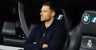 Alonso desvaloriza críticas: «Quem treina o Real Madrid tem de estar preparado»