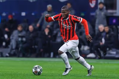 Mercado: Vítor Pereira e NES 'lutam' por médio do Milan