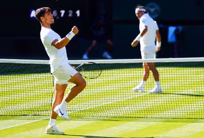 Alcaraz sofre (e muito) contra Fognini, mas avança em Wimbledon