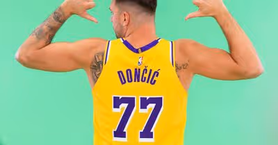 Más notícias para os Lakers: Luka Doncic lesionado