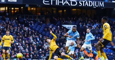 Manchester City volta a vencer... quatro jogos depois