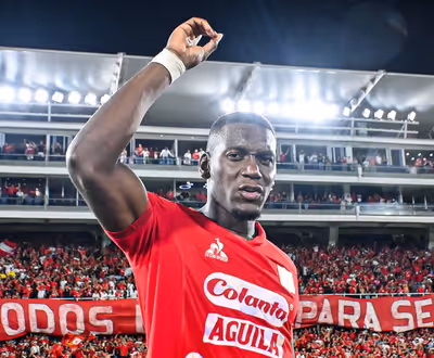 Mercado Tondela: dupla de colombianos a caminho