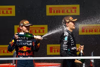 Chefe da Mercedes confirma interesse em Max Verstappen