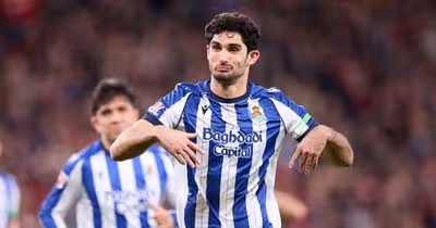 Golaço de Guedes não bastou para a vitória da Real Sociedad no dérbi basco