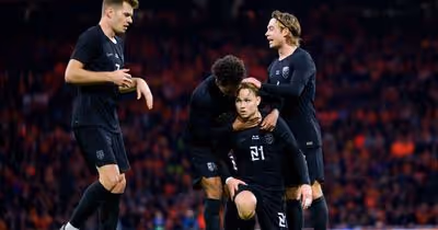 Benfica: Schjelderup «especial» deixa selecionador e Van Dijk rendidos
