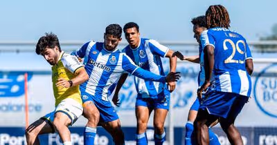 Misto de FC Porto A e B bate Vizela em jogo-treino