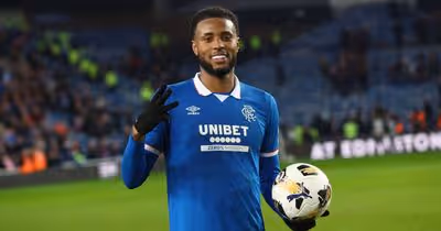 A curiosa história de um ex-Sporting que agora assombra o Everton... na Escócia