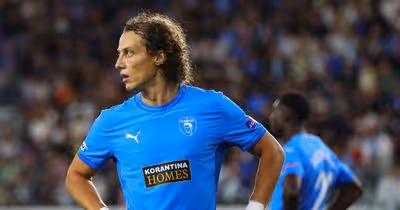 David Luiz faz história pelo Pafos e alcança recorde notável na Liga dos Campeões