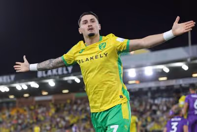Quem é o extremo basco que o FC Porto foi buscar ao Norwich?