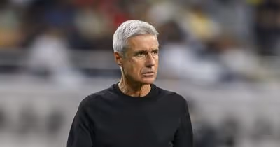 Grêmio empata, Luís Castro critica arbitragem e projeta Brasileirão
