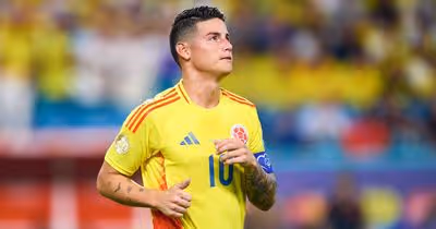 James Rodríguez novamente de malas feitas
