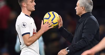 Lançado por Mourinho e substituto de Pavlidis no AZ: quem é o novo herói da Irlanda?