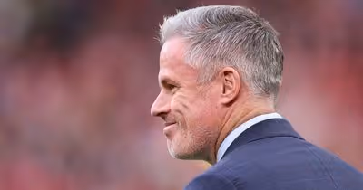 Carragher expõe o problema do Liverpool