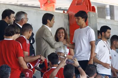 Benfica vê Félix escapar mas ganha com a venda ao Al Nassr