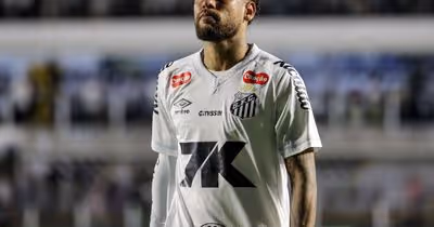 Neymar em dúvida para o confronto com o Internacional