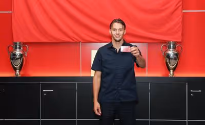 Dedic oficial: «Sou um jogador ofensivo e gosto do estilo do Benfica»