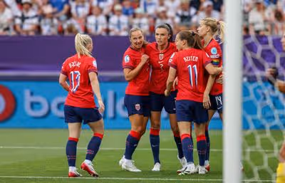 Euro 2025: com Lund a titular, Noruega vence duelo nórdico e já está nos 'quartos'