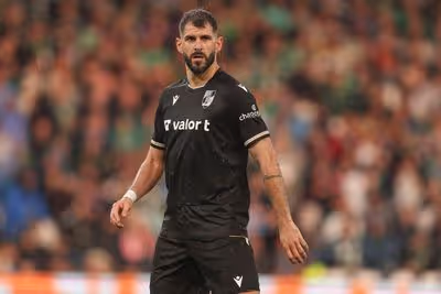 V. Guimarães: no mercado por um ponta de lança