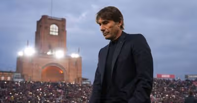 «Man. United precisa de ir pelo caminho lunático. Só vejo duas pessoas...»