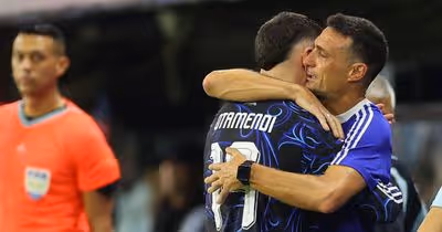 Scaloni: «Por sermos campeões, pensam que somos favoritos...»