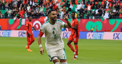 CAN 2025: Mahrez lidera Argélia para a vitória sob o olhar de Zidane