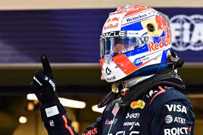 Verstappen conquista pole position para corrida decisiva da F1