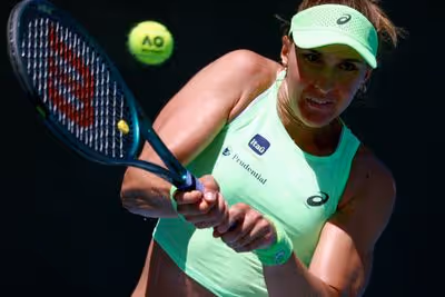 Bia Haddad toma virada e é eliminada na estreia do Australian Open