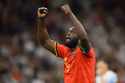 Bélgica, pior líder na fase de grupos, enfrenta Senegal, pior dos melhores terceiros, na fase de 32 da Copa