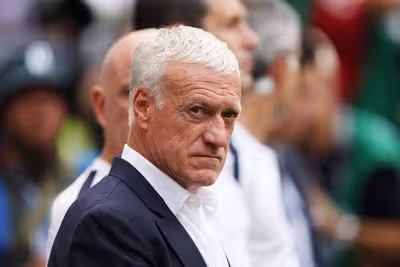 De saída, Deschamps se responsabiliza por 1o tempo ruim contra Inglaterra