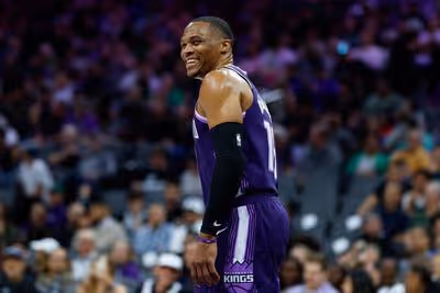 Russell Westbrook, rei dos triplos-duplos, anuncia aposentadoria do basquete